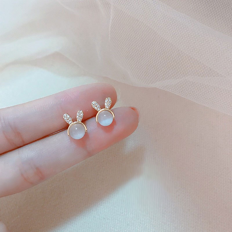 Anting Tusuk Bahan Alloy Desain Kelinci Hias Opal Gaya Trendy Untuk Wanita