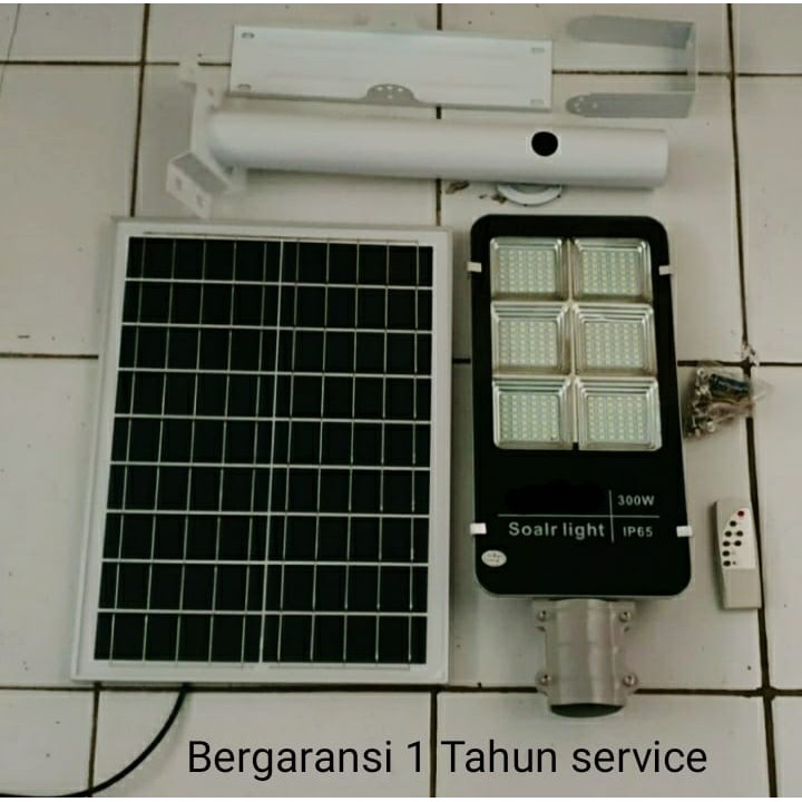Lampu Jalan Solar Cell 300W 300w / PJU solar 300 watt 300W / lampu jalan Tenaga surya 300W 300 Watt
