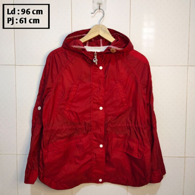 BEANPOLE preloved branded jaket pria wanita cewek cowok thrift pl bekas second jacket parasut runnin