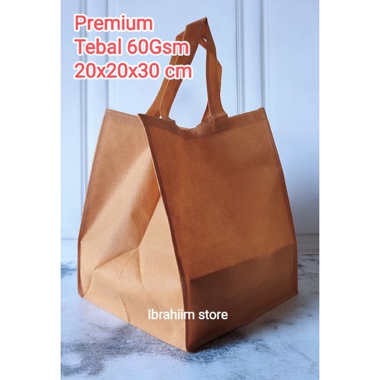 TERMURAH TERLARIS TAS HAMPERS POLOS TEBAL MURAH / TAS BOX NASI POLOS SIZE 22x22x30 PXLXT / TAS HAMPERS / TAS SPUNBOND POLOS TEBAL