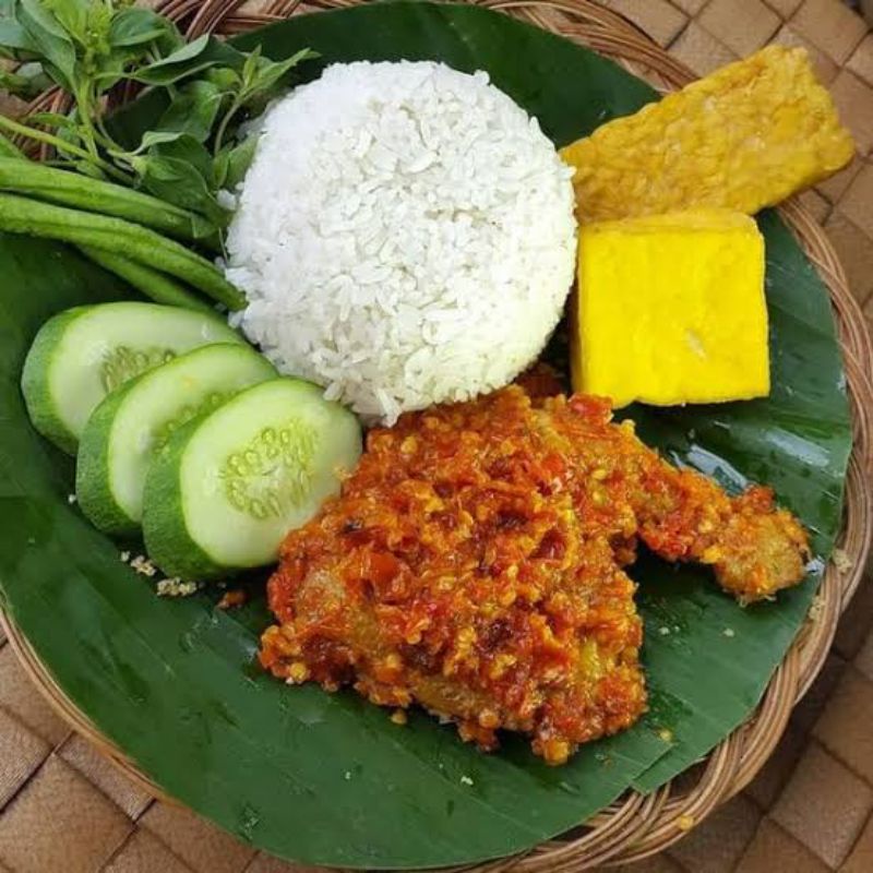 NASI AYAM PENYET, TEMPE TAHU TERONG PENYET MURAH