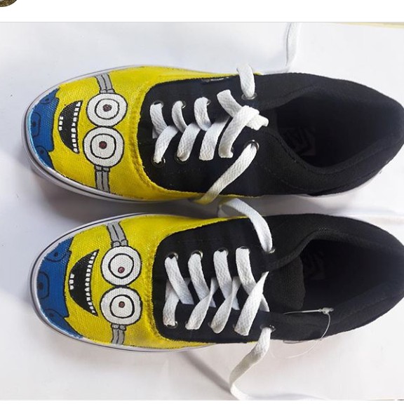 

SEPATU LUKIS BEBAS DESAIN CUSTOM NAMA GAMBAR KUALITAS RAPI CEPAT 150
