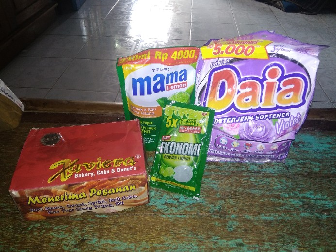 Daia 5000 Kemasan Detergent Hemat Putih/ungu/pink