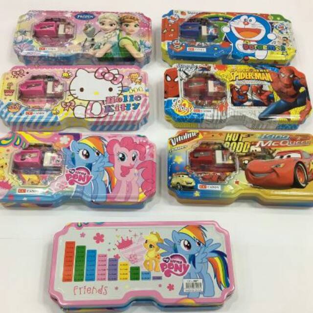 

Tempat Pensil Kaleng sedang set isi /stasionery /perlengkapan sekolah