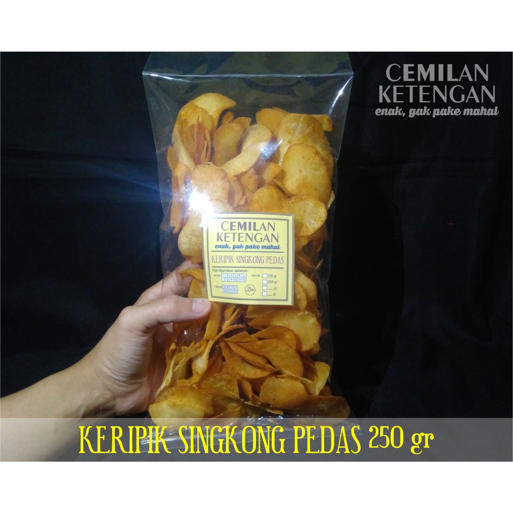 

KRIPIK/KERIPIK SINGKONG PEDAS 250 GR/CEMILAN KETENGAN/STIK/STICK