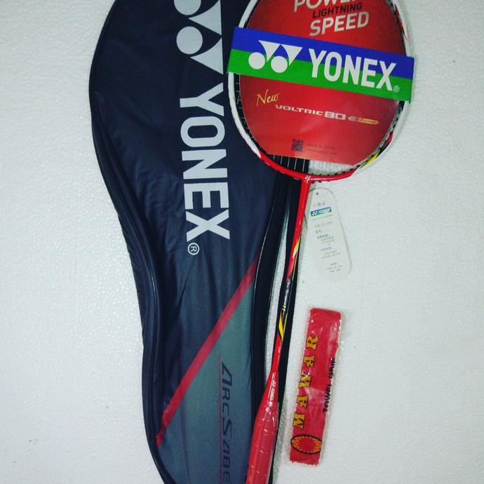 Raket Badminton Arcsaber 11 Merah