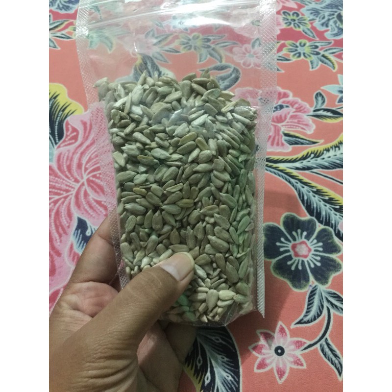 

Cemilan Diet (Kwaci tanpa kulit)