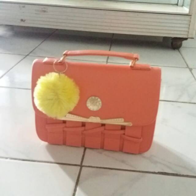 TAS WANITA/TAS LOKAL