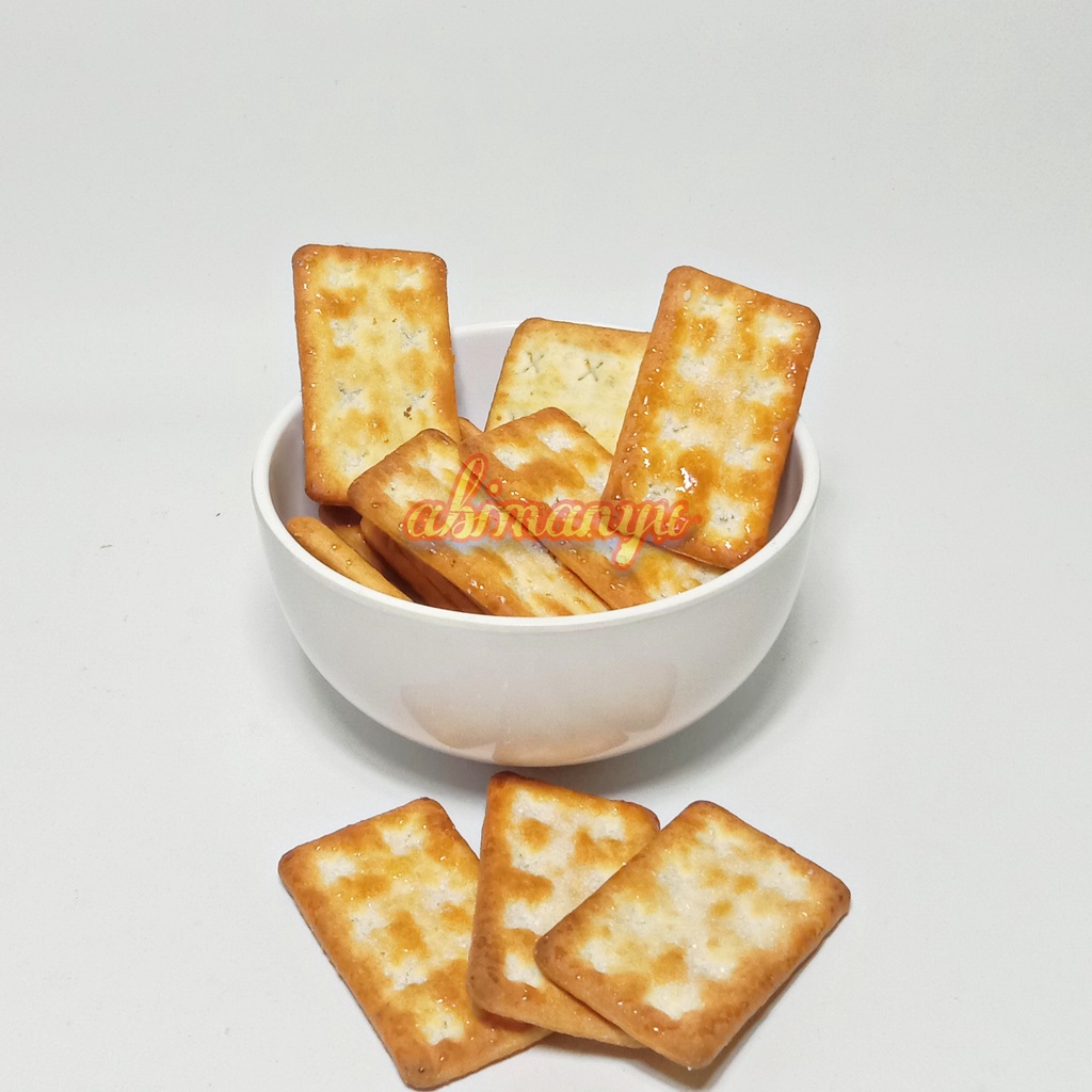 

SUGAR PUFF - biskuit Khong Guan Kreker Gula