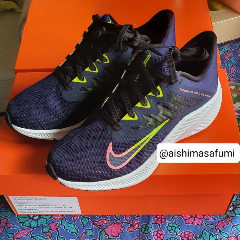 Nike Sepatu Lari Wanita Quest 3 Navy