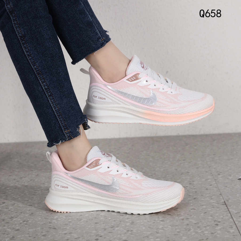 NK Women Sneakers Q658