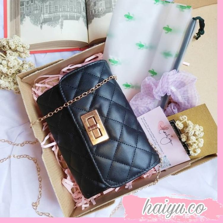 

<X-OWO) <♥) [READY] Set Gift Box Slingbag Hampers Kado Cewek Wisuda Ulang Tahun By Haiyu.co <amanah)