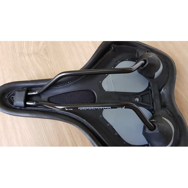 SADEL JOK SADEL SEPEDA GEL VELO PLUSH LEBAR