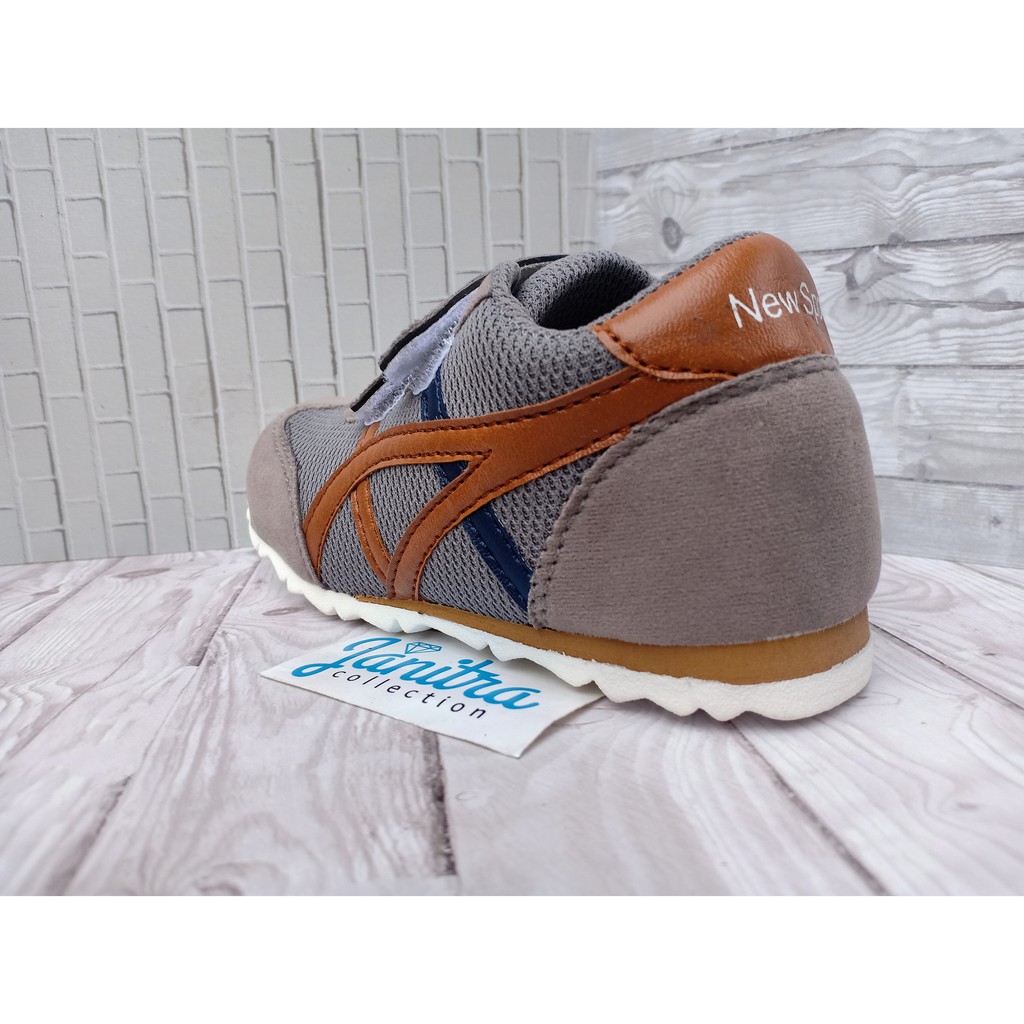 janitra sepatu anak sport sneakers anak abu-abu newsport