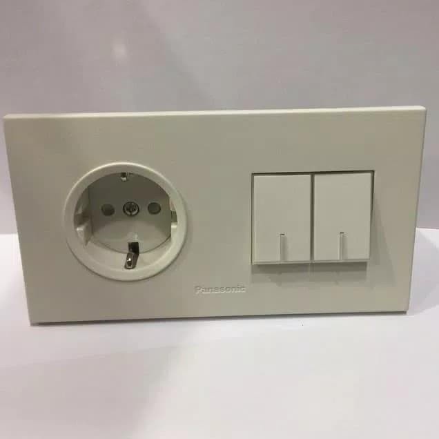 StopKontak Stop Kontak + Saklar Seri Lampu Fluorescence White Panasonic