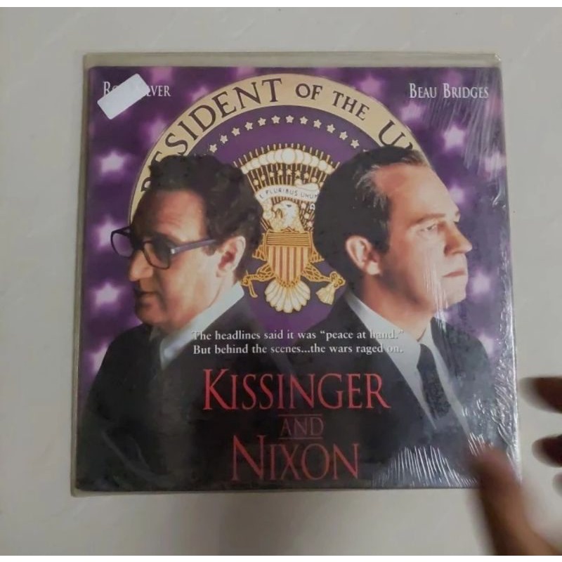 Kaset Laser disc Kissinger and Nixon