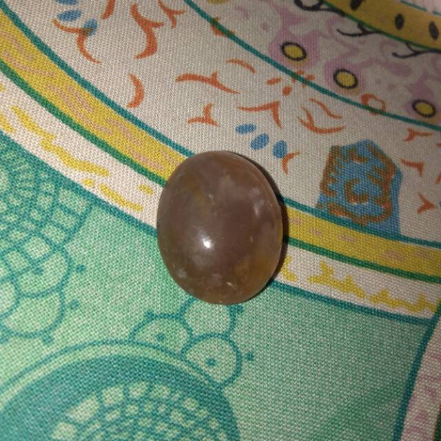 

Batu akik putih tulang susu