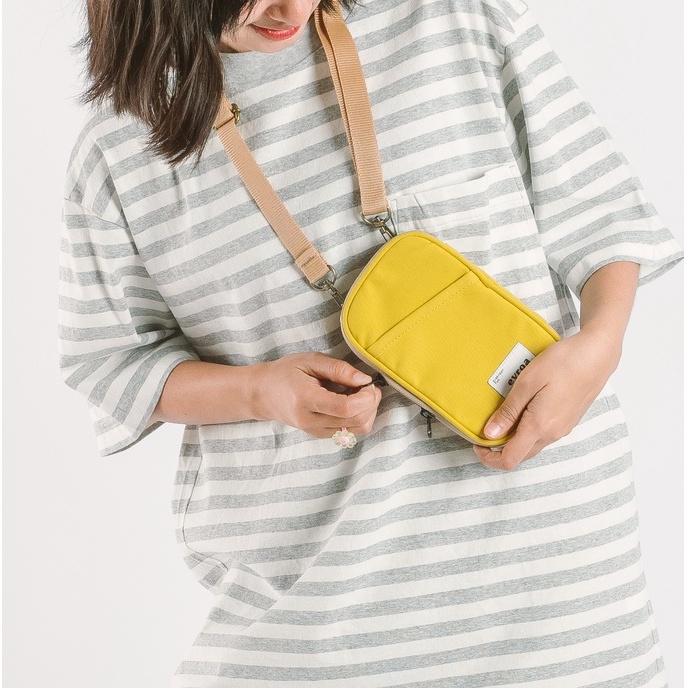 Evroa Polka Sling Phone - Lemon