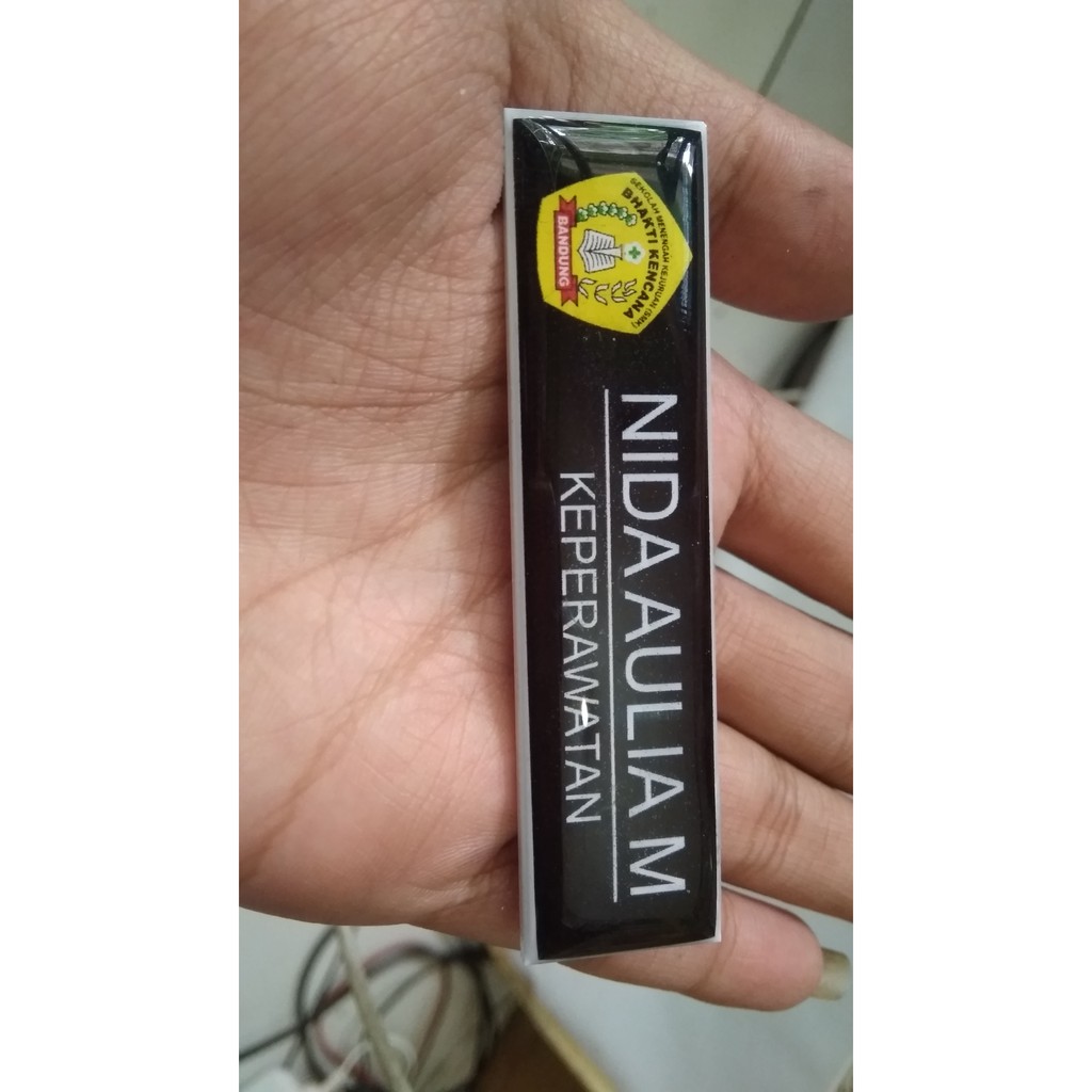 

NAME TAG / PAPAN NAMA DADA