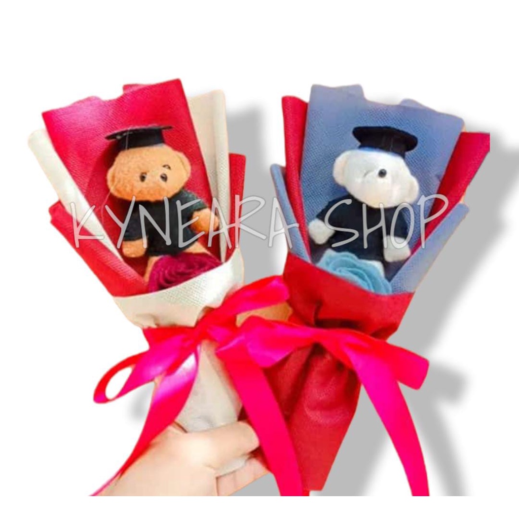 buket kecil boneka beruang wisuda anak