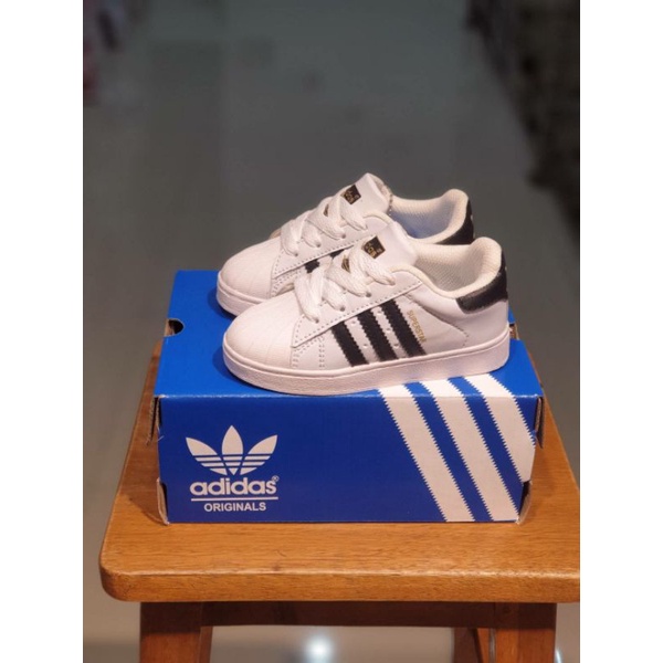 Sepatu sneakers kets anak laki laki perempuan 2 - 8 tahun cewek cowok adidas kids superstar shoes