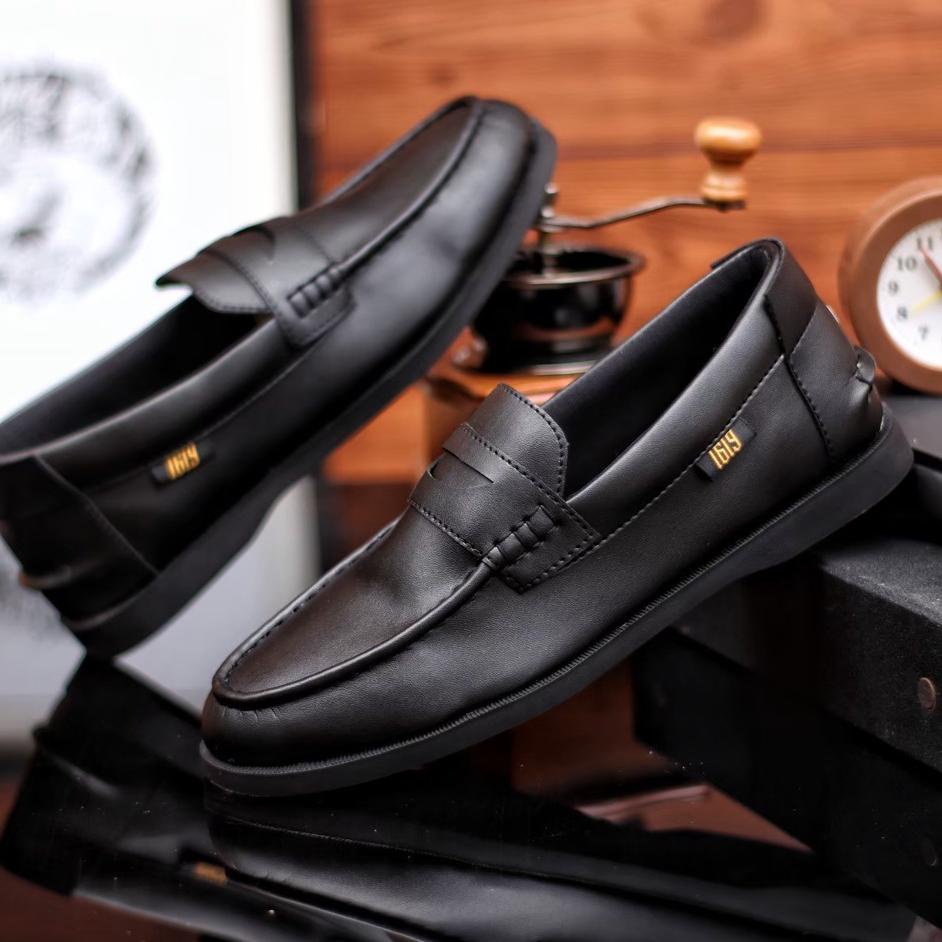 Keluaran Terbaru.. Sepatu Formal Pantofel Pria Kulit Asli Premium Louis Votion Hitam ukuran 39 - 43 