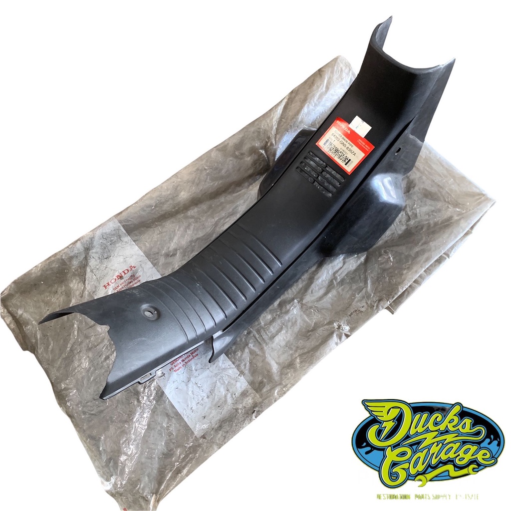 legshield body tengah honda astrea grand original