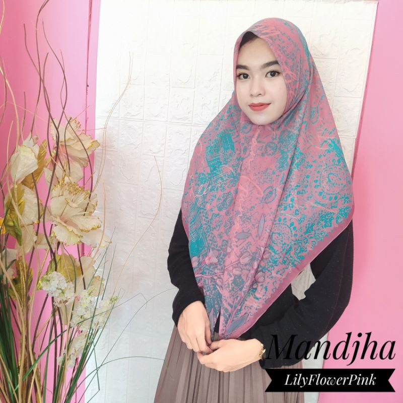 Mandjha Scarf Voal Hijab Wanita by Ivan Gunawan Series Lily Flower Pink