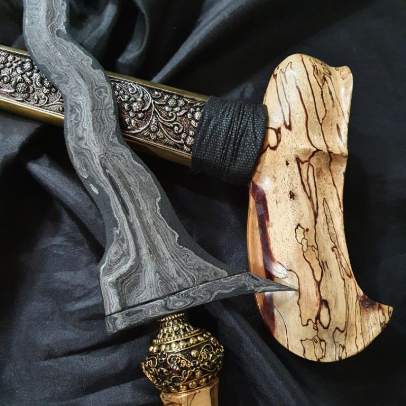 Keris Johan Mangan Kolo Pamor Ngulit Semangka