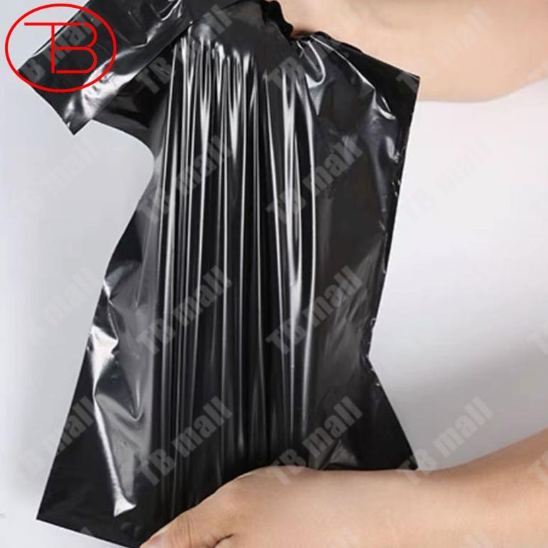 

Plastik Packing Polymailer Ldpe 25X35Cm Hitam Glossy Isi 100Pcs Termurah Grosir Lem Perekat / Plastik Packing Baju Olshop