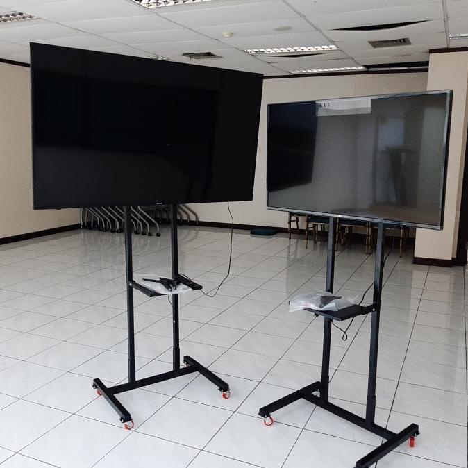 Standing Bracket TV Roda 32"-65" inchi ALL MERK TV