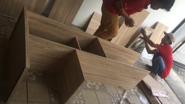Lunar Lemari Pakaian 2 Pintu + Kaca Cermin Lpt 014 - Khusus Jabodetabek