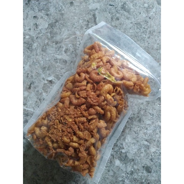 

Makaroni kiloan pedas 230gr