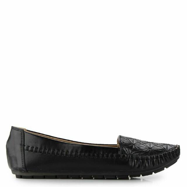 Ladies shoes
