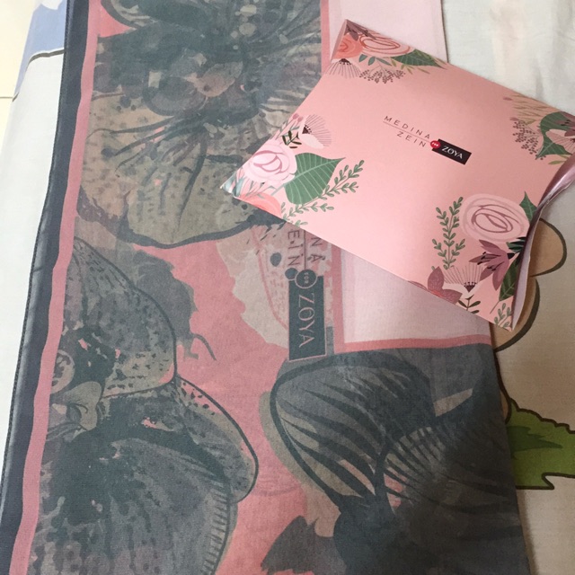 Zoya For Medina Zein