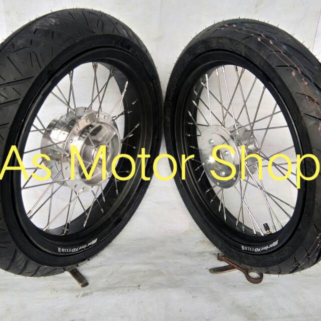 Velg komplit cb150r cbr150r new megapro new cb150r tromol plus ban luar dalam merek irc bonus rakit