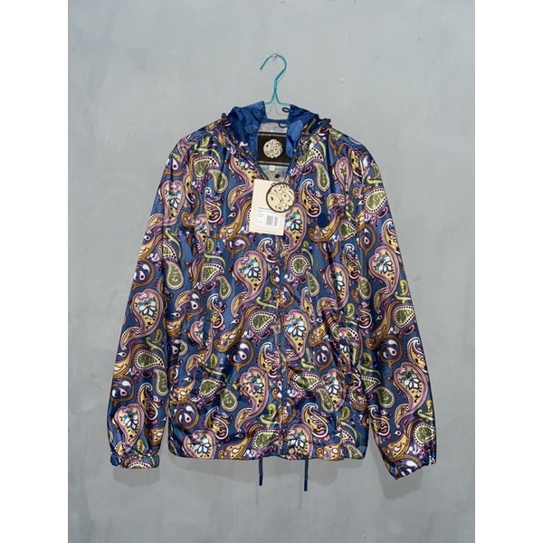 zh pretty green paisley