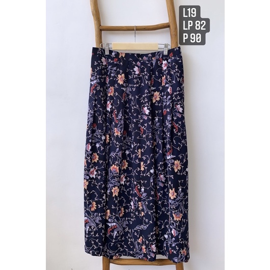 Rok Wanita Preloved-L19