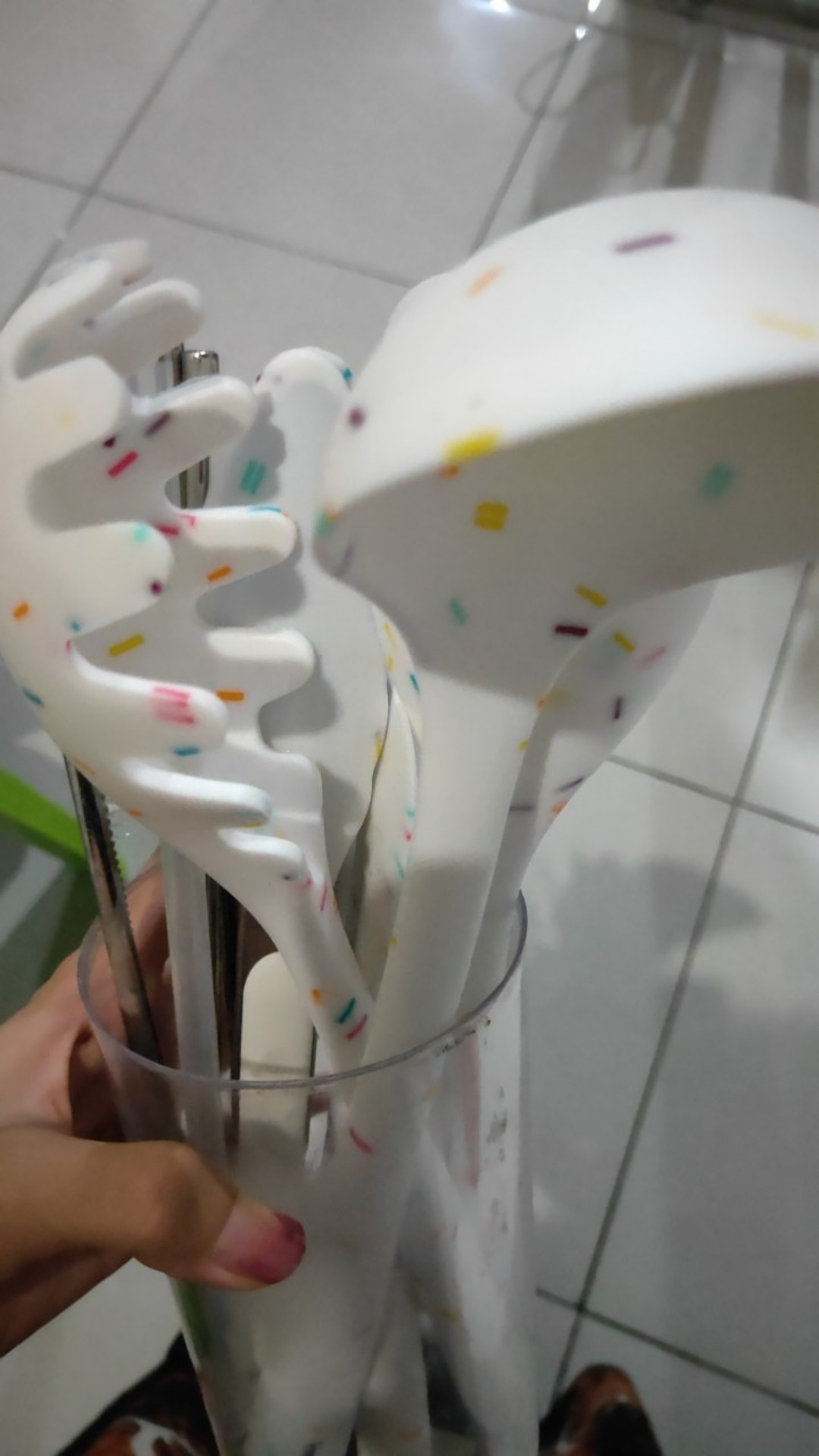 Set Spatula Sutil Alat Masak Silikon Tahan Panas 6 Pcs Putih