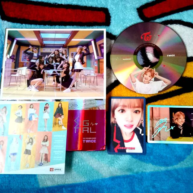 Jeongyeon Set Official Twice Album Signal ver A/Red