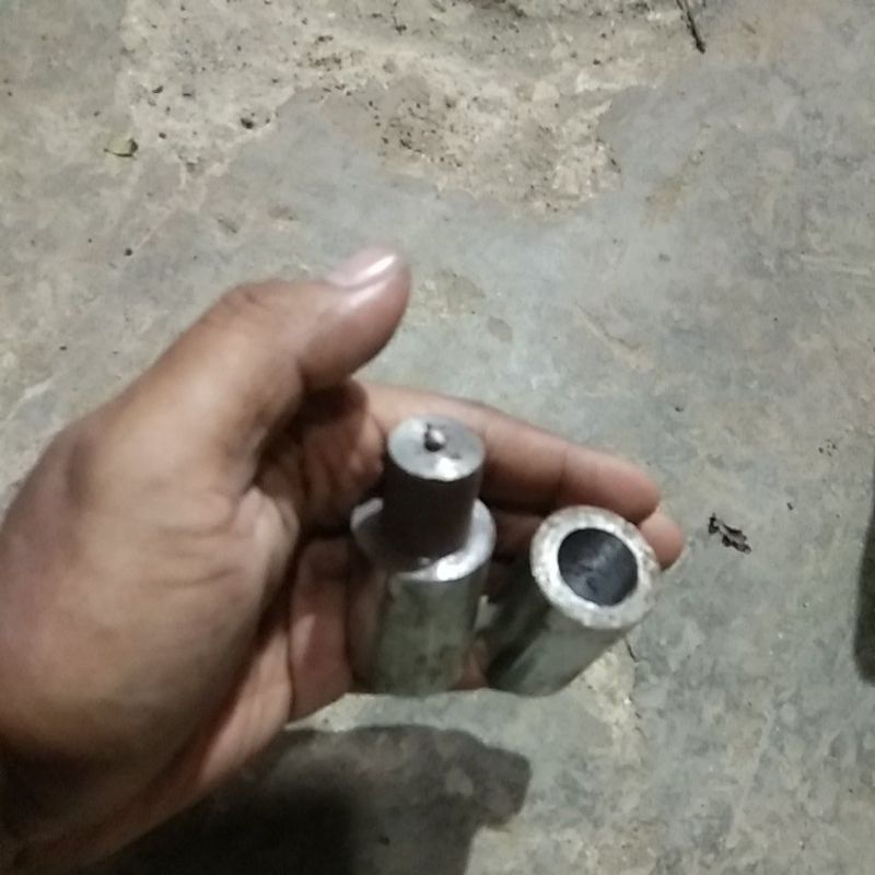 engsel bubut 1¼ inch engsel pintu pagar besi as