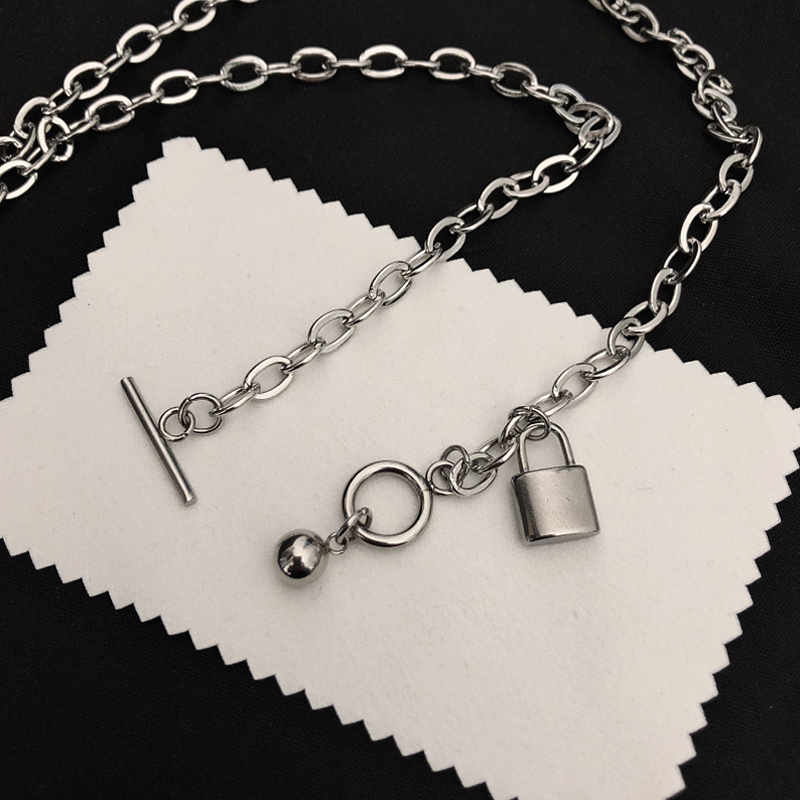 OT Kalung Rantai Dengan Liontin Gembok Gaya Hip Hop Untuk Wanita