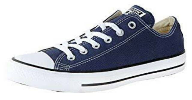 sepatu sneakers