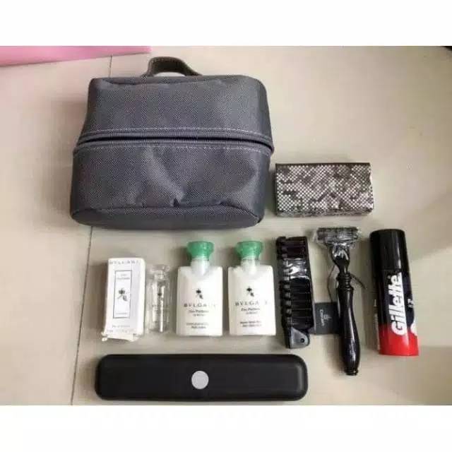 NEW TRAVEL KIT BULGARI MAN FORM EMIRATES