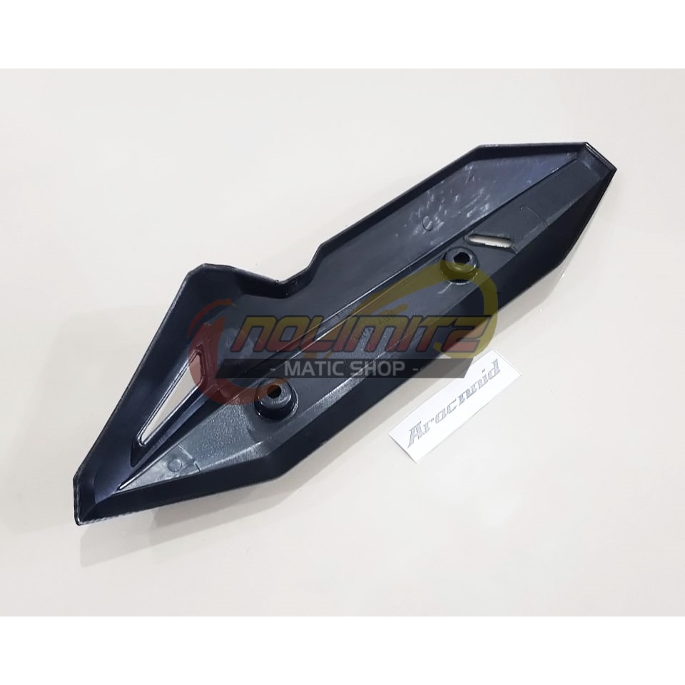 Cover Tutup Tameng Knalpot Arachnid Carbon Vario 125 / 150 - 2018