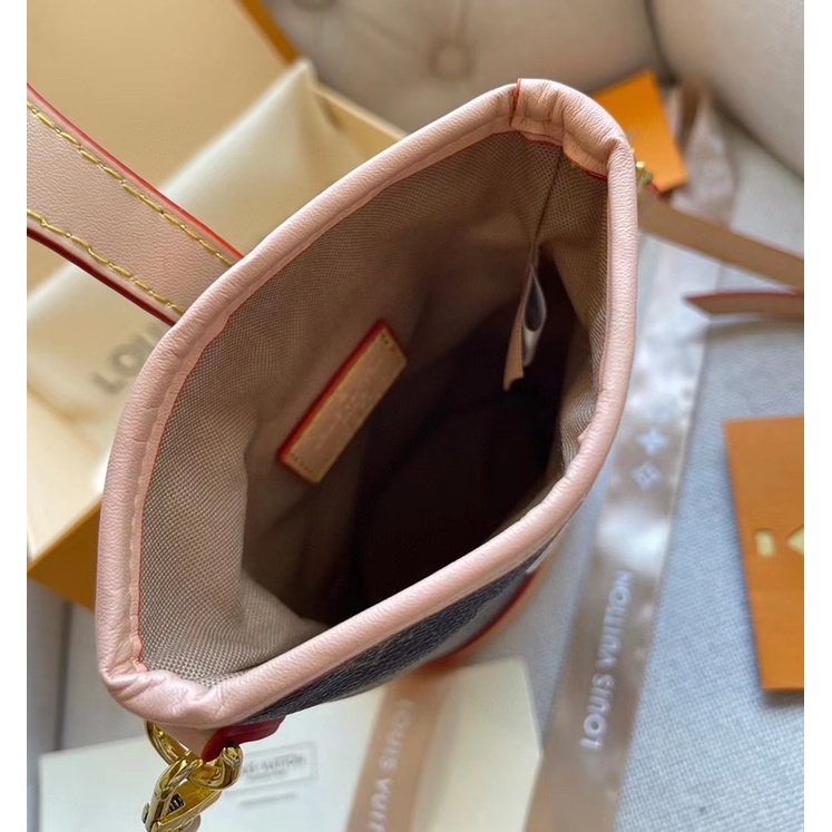 LV Monogram Sling Bag [LEATHER] [INCLUDE BOX RECIEPT]