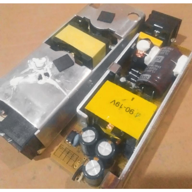 pcb adapter 19v DC - dgn amper random dijual kondisi Rusak bisa di ambil pratnya