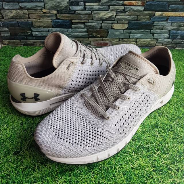 under armour hovr sonic nc light grey sz 45euro 11us like new