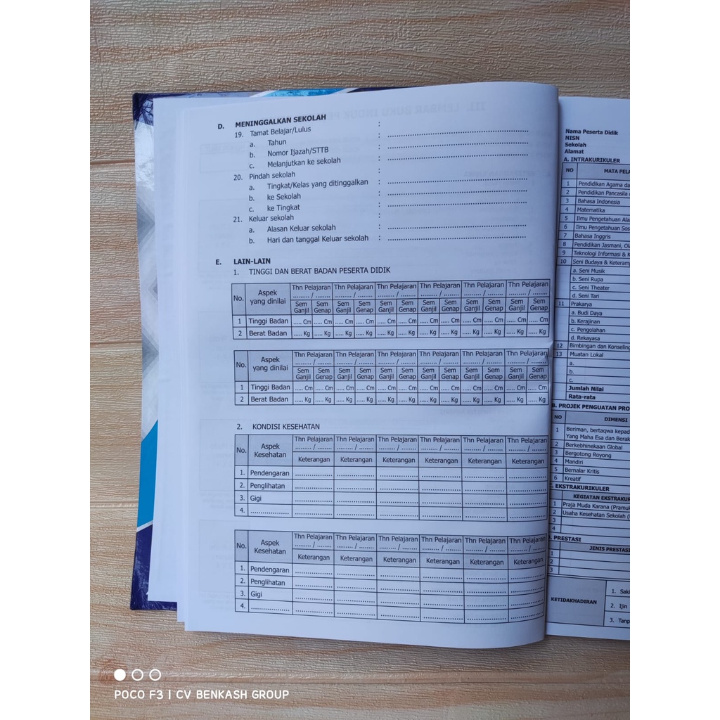

kln BUKU INDUK REGISTER SISWA SMP KURIKULUM MERDEKA EDISI REVISI TERBARU
