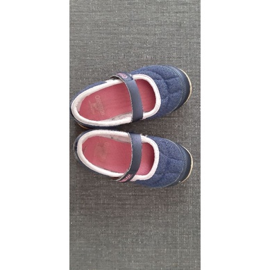 Preloved Sepatu Anak Perempuan/Sepatu Oshkosh Original